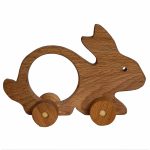 خرگوش چوبی pommetoys